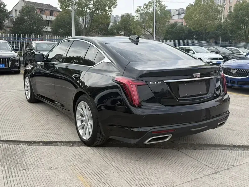2024 Cadillac CT5 с пробегом 22 000 км