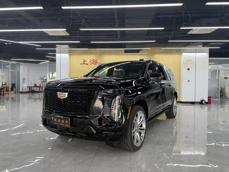 2026 Cadillac Escalade с пробегом 100 км