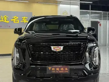 2026 Cadillac Escalade с пробегом 100 км