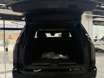 2026 Cadillac Escalade с пробегом 100 км