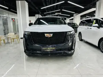 2024 Cadillac Escalade с пробегом 100 км