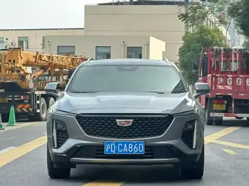2023 Cadillac GT4 с пробегом 6 000 км