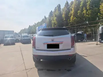 2015 Cadillac SRX с пробегом 137 000 км