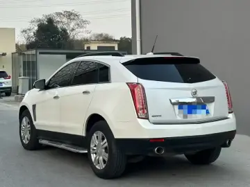 2014 Cadillac SRX с пробегом 120 000 км