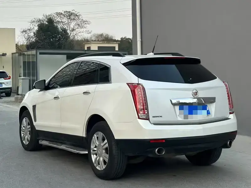 2014 Cadillac SRX с пробегом 120 000 км