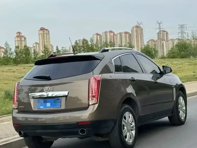 2014 Cadillac SRX с пробегом 115 000 км