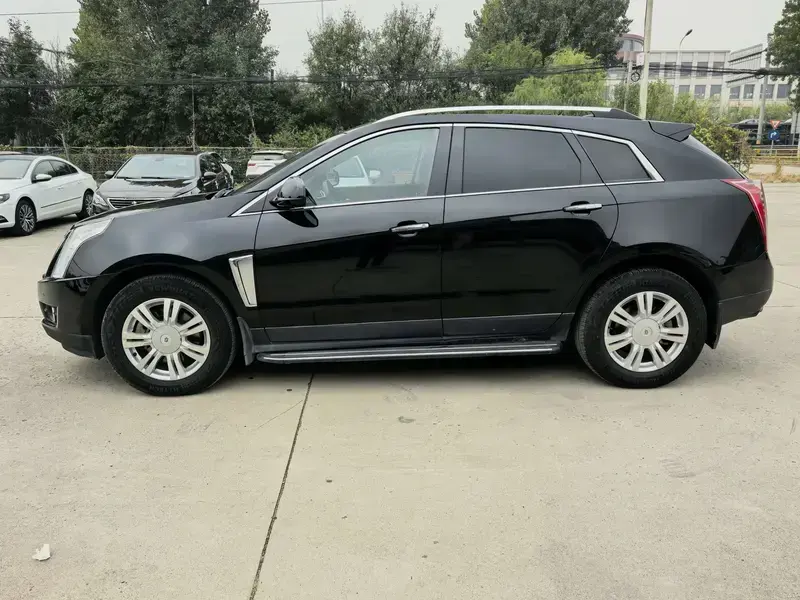 2015 Cadillac SRX с пробегом 142 000 км