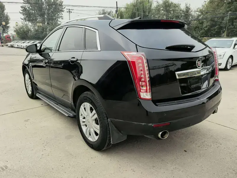 2015 Cadillac SRX с пробегом 142 000 км