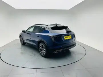 2023 Cadillac GT4 с пробегом 200 км