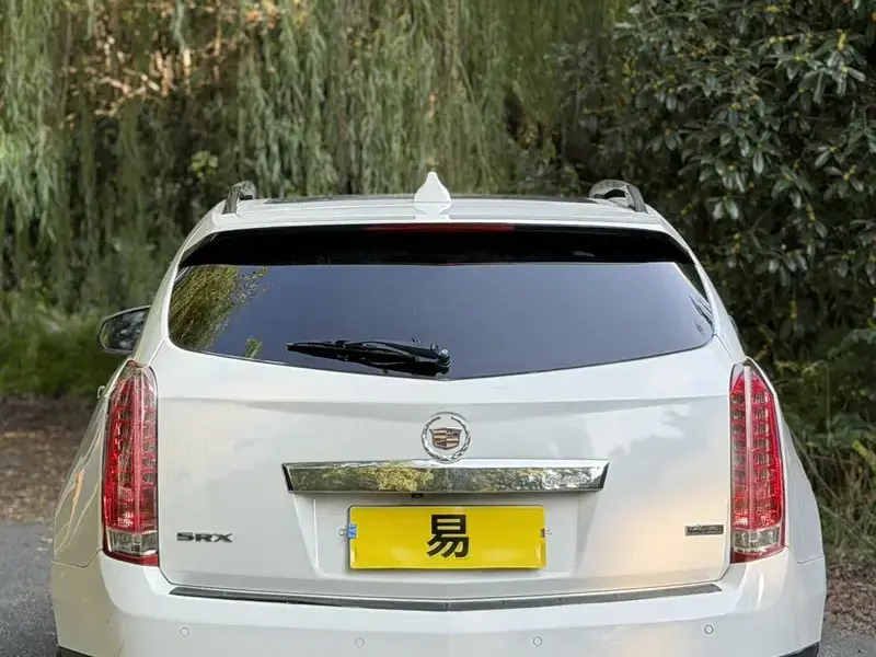 2014 Cadillac SRX с пробегом 173 000 км