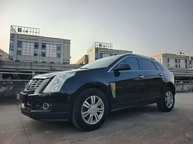 2013 Cadillac SRX с пробегом 137 000 км