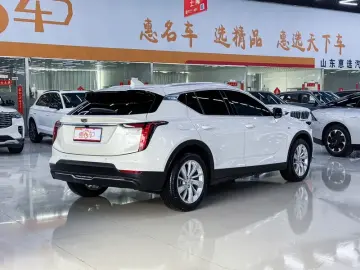 2023 Cadillac GT4 с пробегом 5 000 км