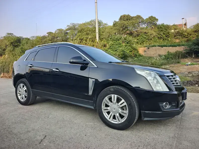 2013 Cadillac SRX с пробегом 137 000 км