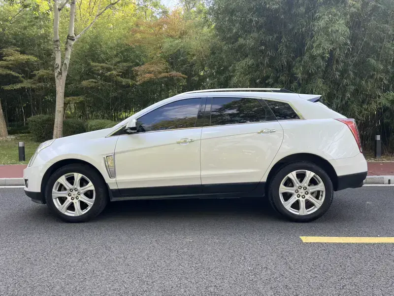 2014 Cadillac SRX с пробегом 103 600 км