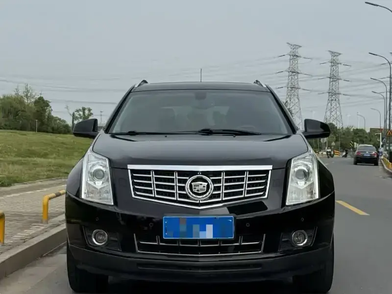 2015 Cadillac SRX с пробегом 90 000 км
