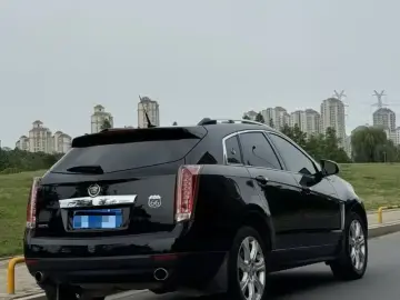 2015 Cadillac SRX с пробегом 90 000 км