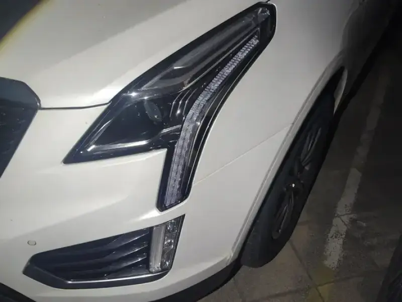 2021 Cadillac XT5 с пробегом 84 000 км