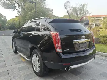 2015 Cadillac SRX с пробегом 120 000 км