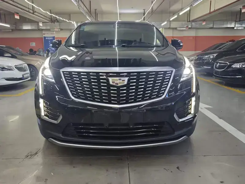 2020 Cadillac XT5 с пробегом 82 000 км