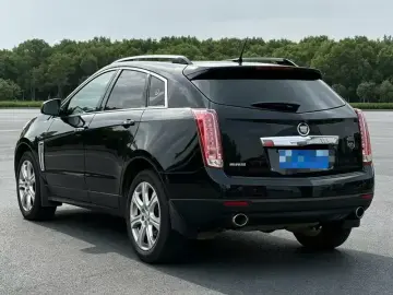 2015 Cadillac SRX с пробегом 80 000 км