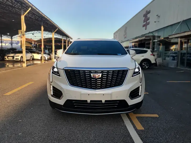 2020 Cadillac XT5 с пробегом 143 100 км