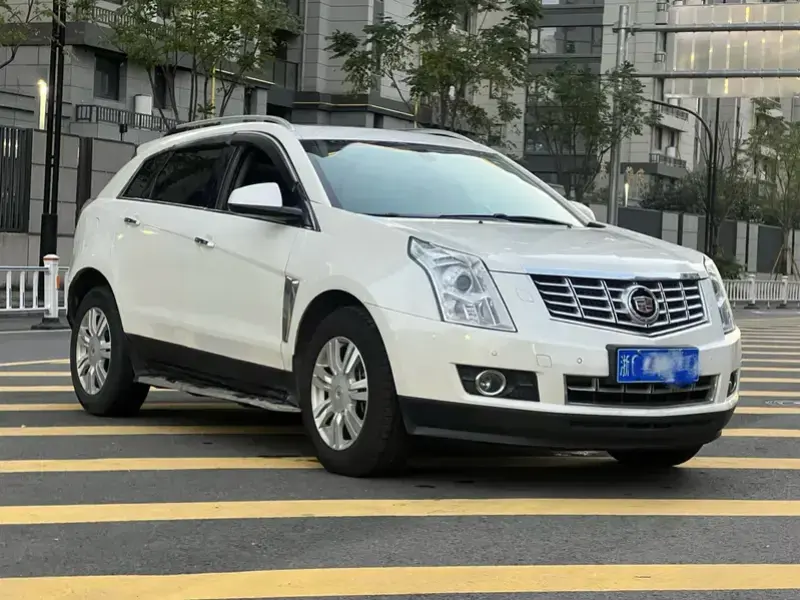 2015 Cadillac SRX с пробегом 120 000 км
