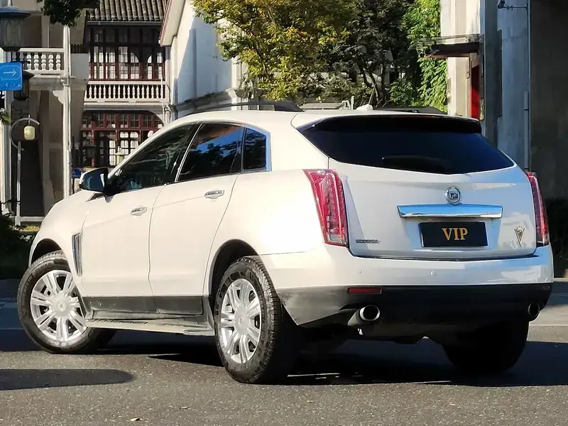 2014 Cadillac SRX с пробегом 125 000 км