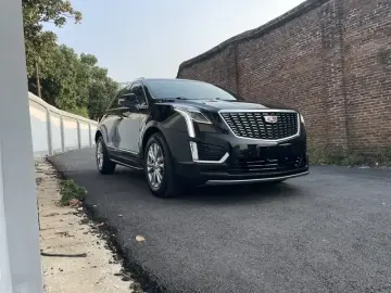 2020 Cadillac XT5 с пробегом 110 000 км