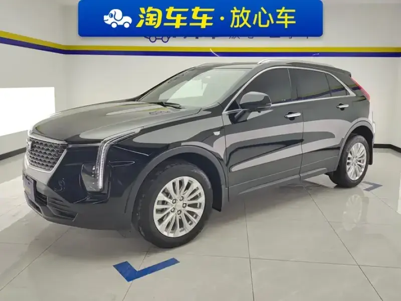 2024 Cadillac XT4 с пробегом 30 000 км