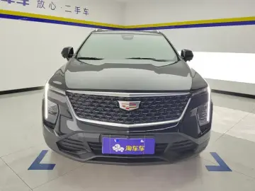 2024 Cadillac XT4 с пробегом 30 000 км