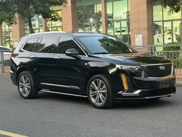2020 Cadillac XT6 с пробегом 98 000 км