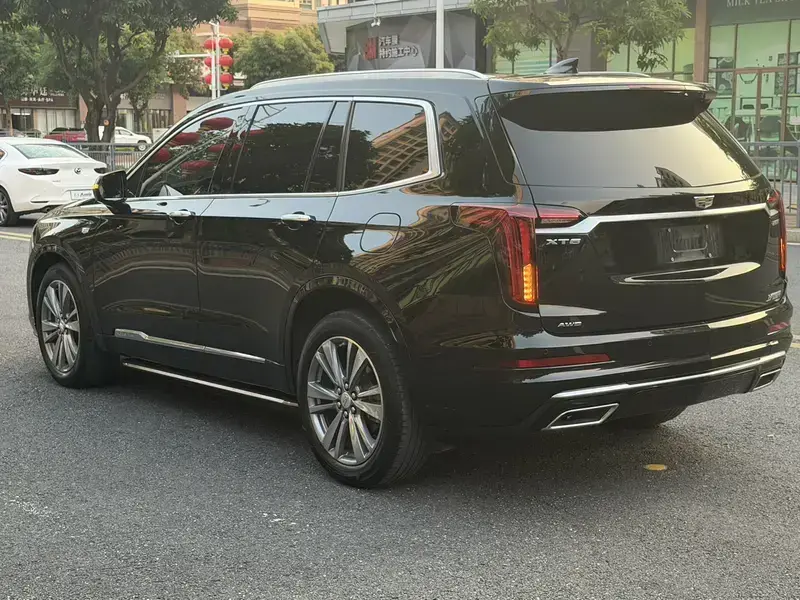 2020 Cadillac XT6 с пробегом 98 000 км