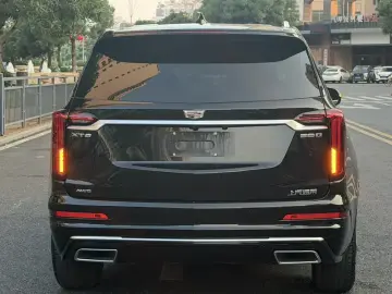 2020 Cadillac XT6 с пробегом 98 000 км