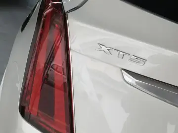 2020 Cadillac XT5 с пробегом 39 000 км