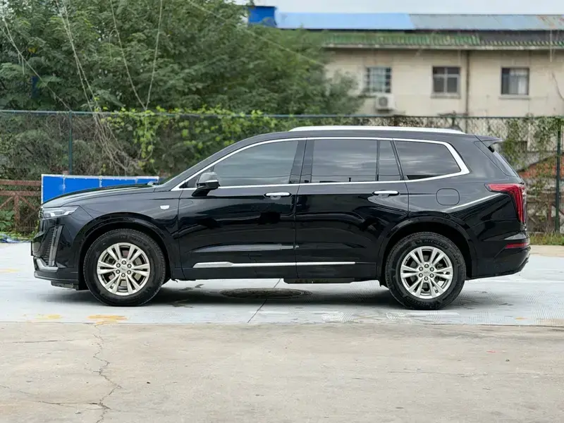 2020 Cadillac XT6 с пробегом 88 000 км