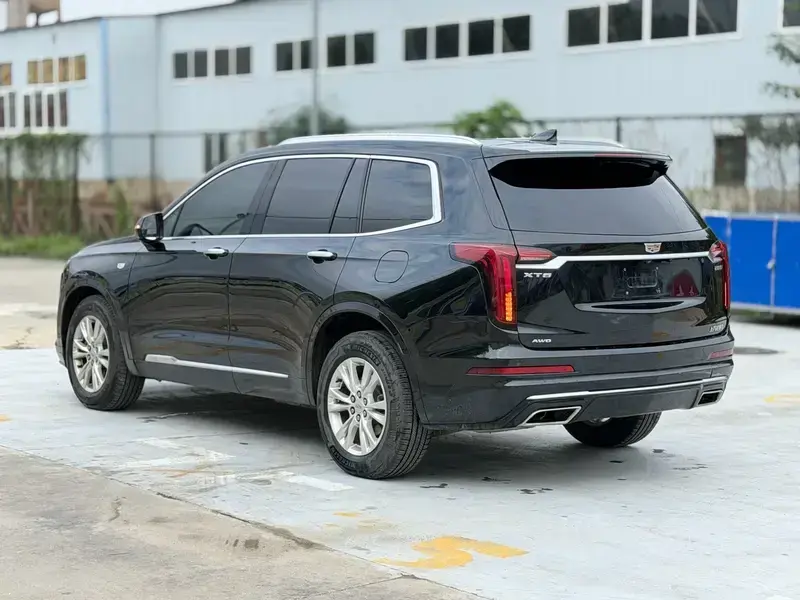 2020 Cadillac XT6 с пробегом 88 000 км
