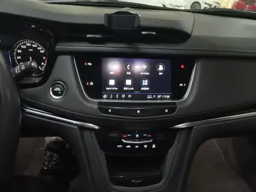 2020 Cadillac XT6 с пробегом 83 400 км