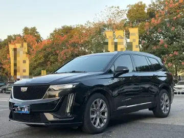 Cadillac XT6