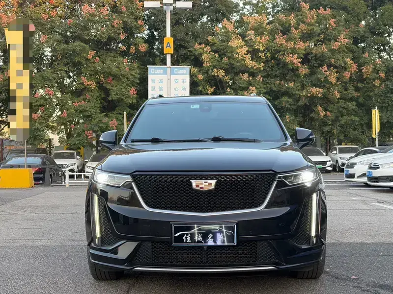 2020 Cadillac XT6 с пробегом 74 800 км