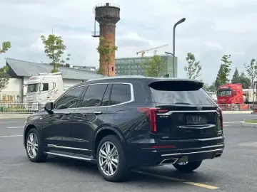 2020 Cadillac XT6 с пробегом 95 000 км