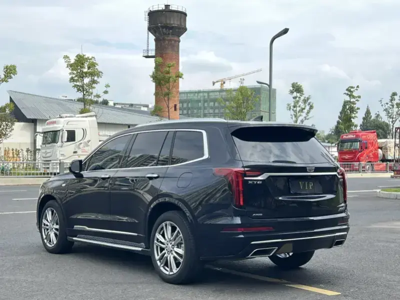 2020 Cadillac XT6 с пробегом 95 000 км