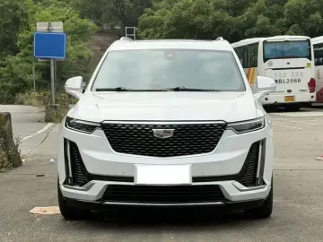 2020 Cadillac XT6 с пробегом 100 000 км