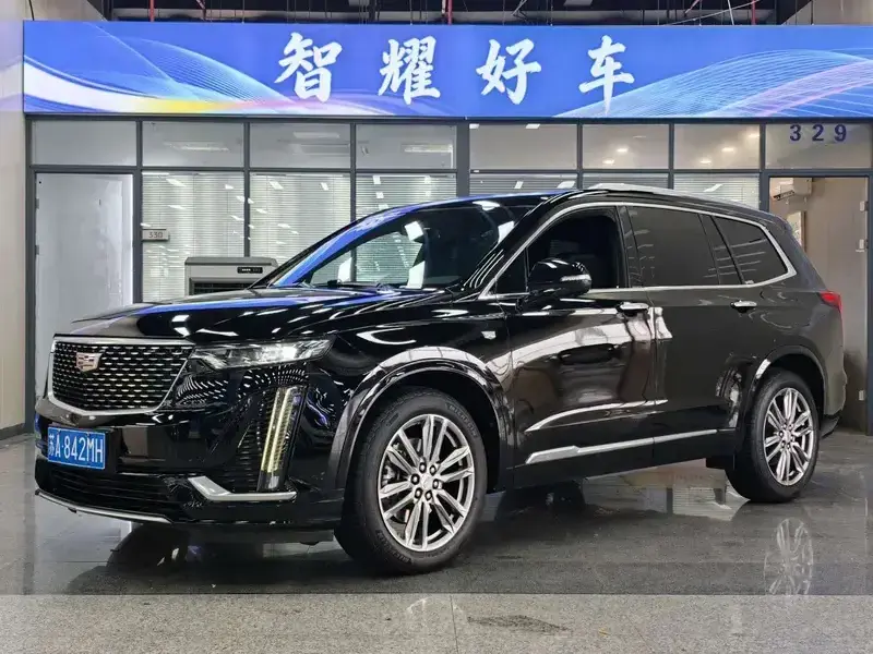 2022 Cadillac XT6 с пробегом 90 000 км