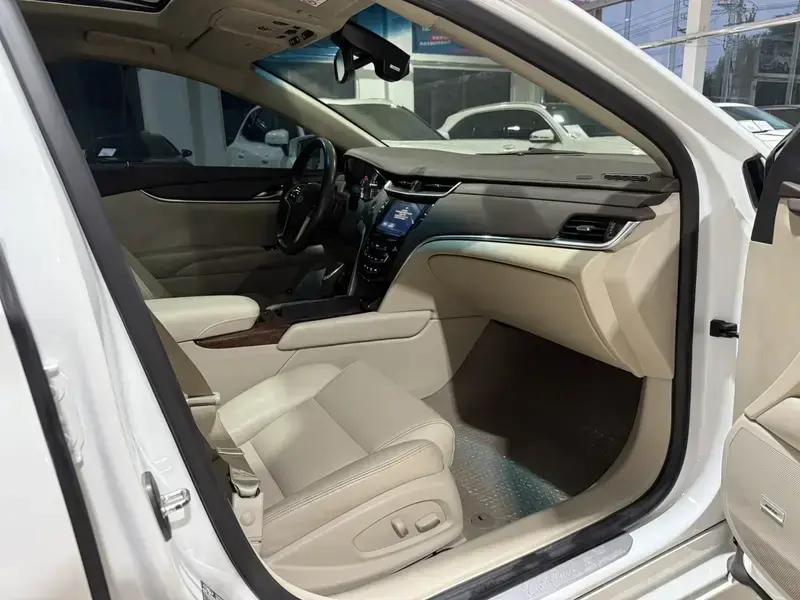 2017 Cadillac XTS с пробегом 90 000 км