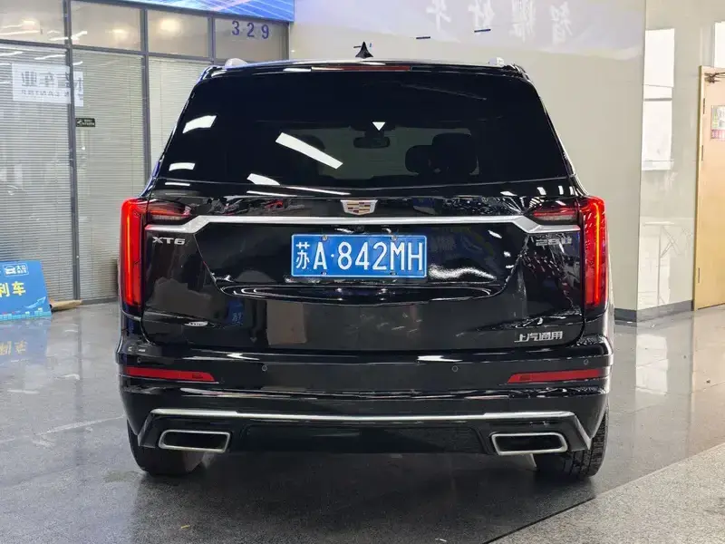 2022 Cadillac XT6 с пробегом 90 000 км