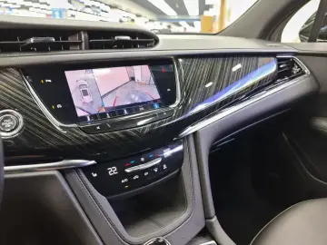 2022 Cadillac XT6 с пробегом 90 000 км