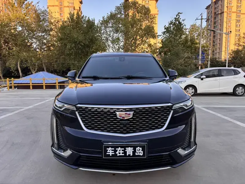 2020 Cadillac XT6 с пробегом 82 100 км