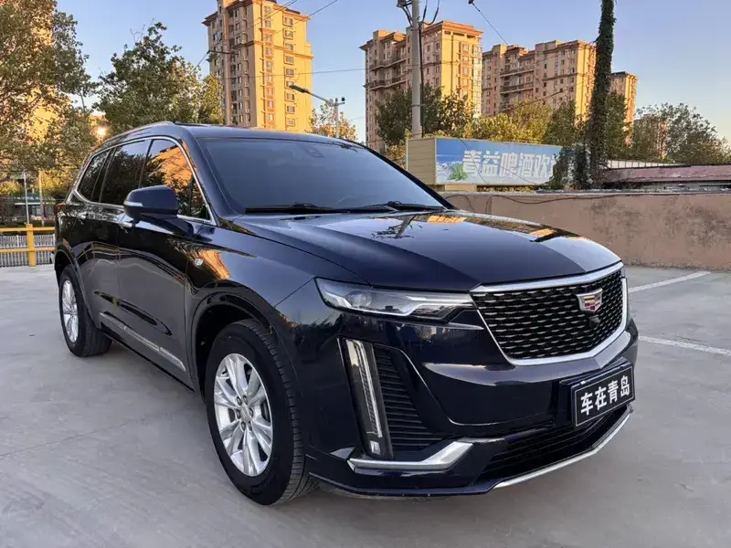 2020 Cadillac XT6 с пробегом 82 100 км