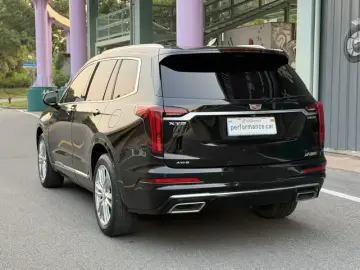 2022 Cadillac XT6 с пробегом 82 000 км