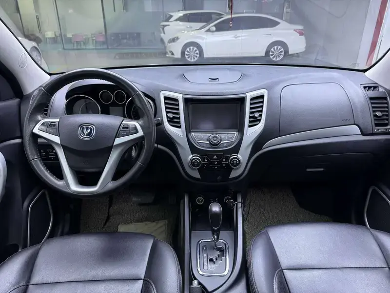 2015 Changan CS35 с пробегом 123 000 км